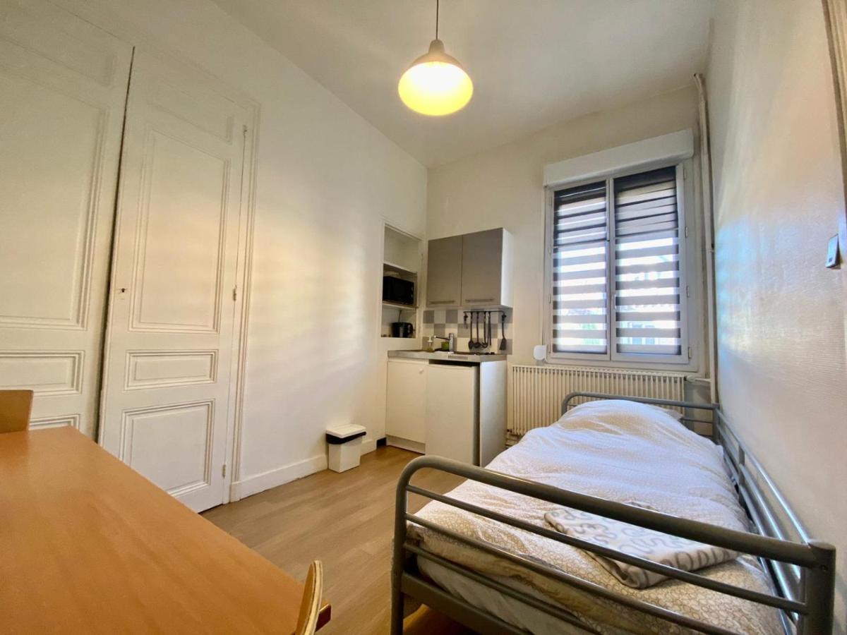 Petit Studio Confortable Pour Une Personne - 038 Apartman Rouen Kültér fotó